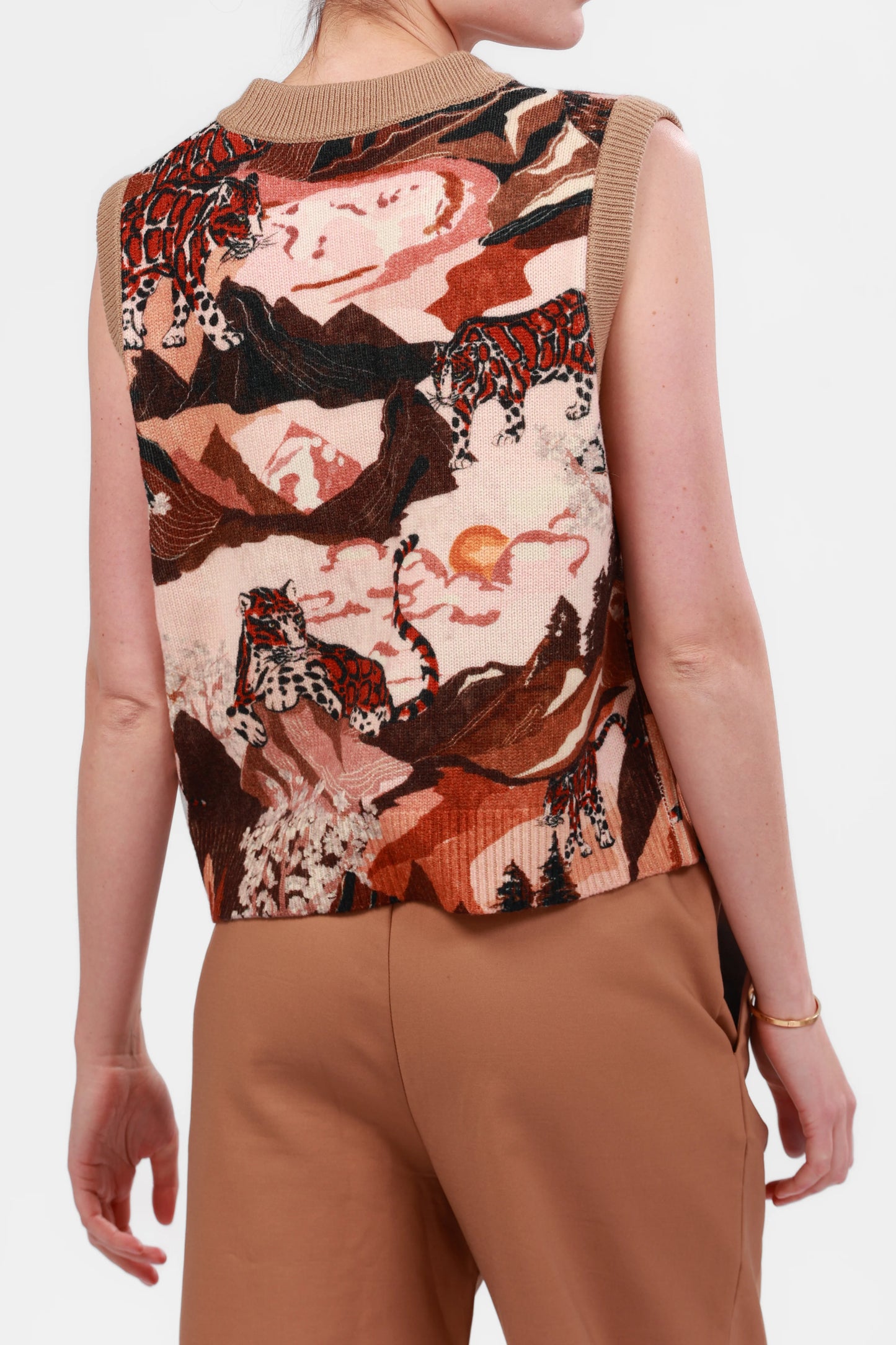 VEST SNOW LEOPARD BROWN