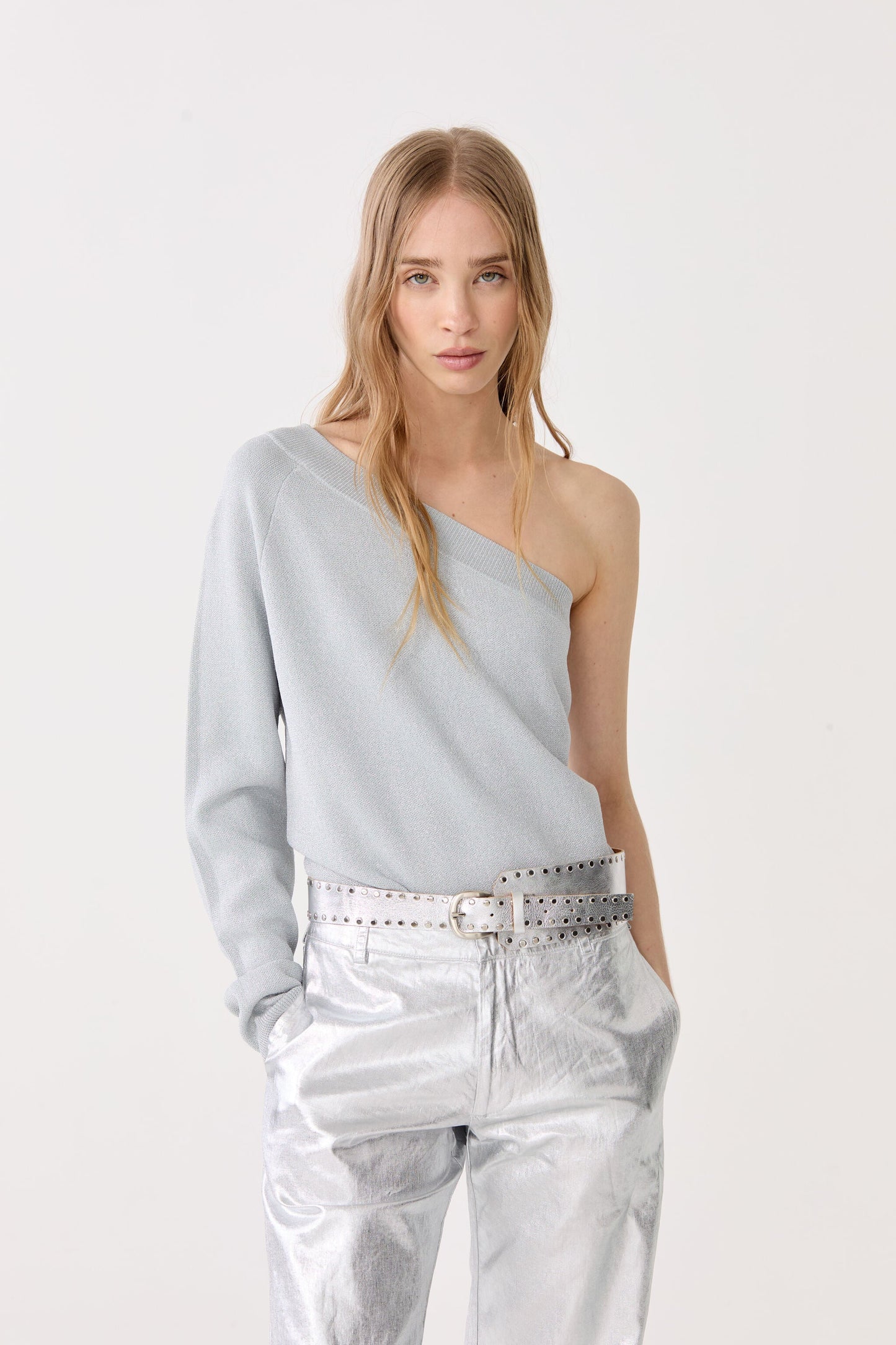 ONE SHOULDER GLITTER KNITTED TOP - SILVER