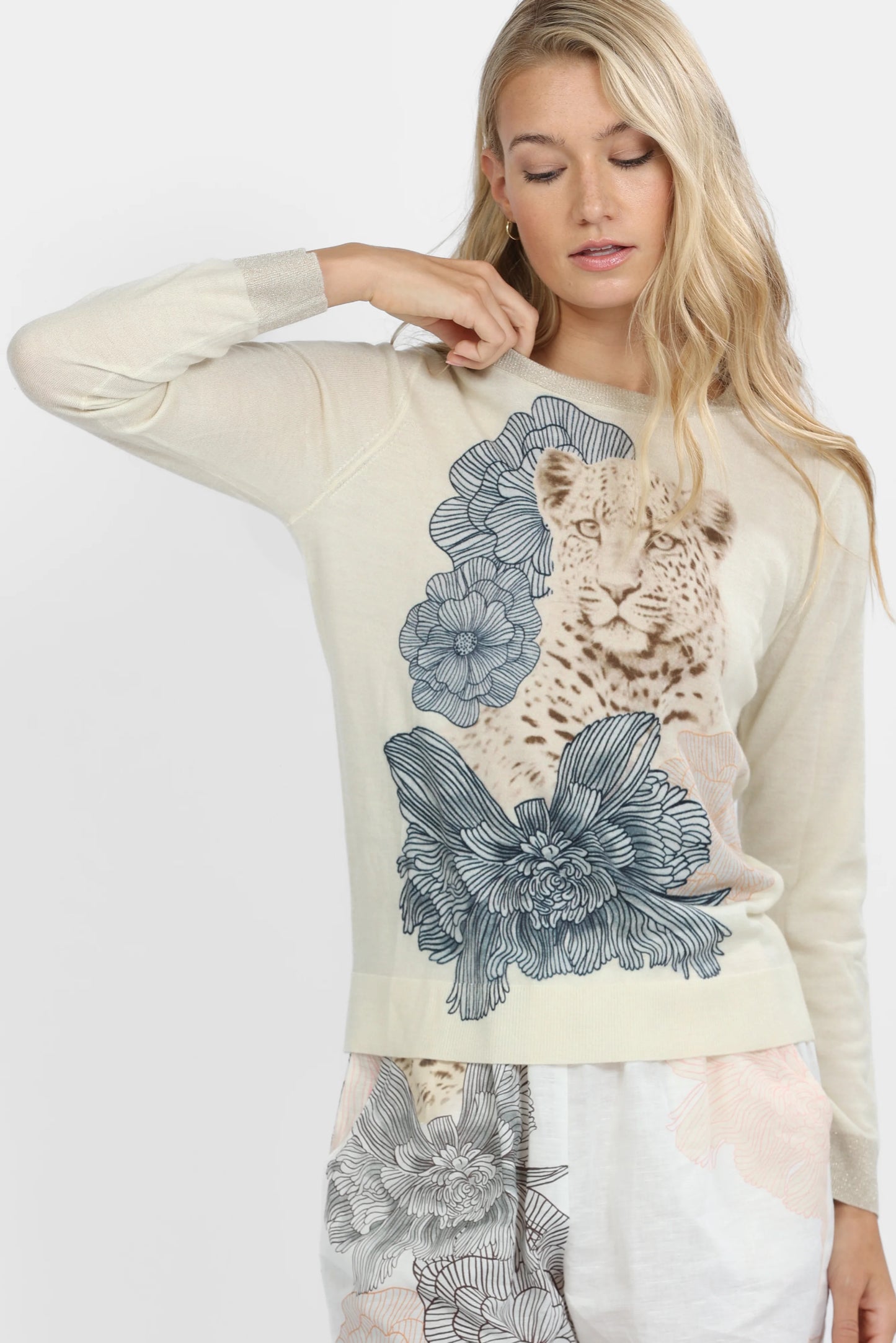 SWEATER GARDEN TIGER
