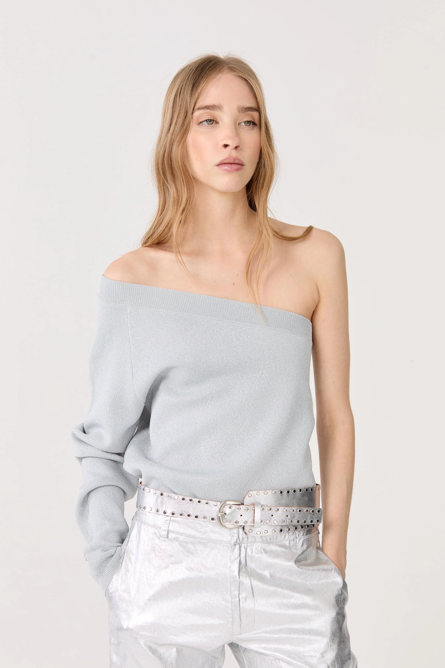 ONE SHOULDER GLITTER KNITTED TOP - SILVER