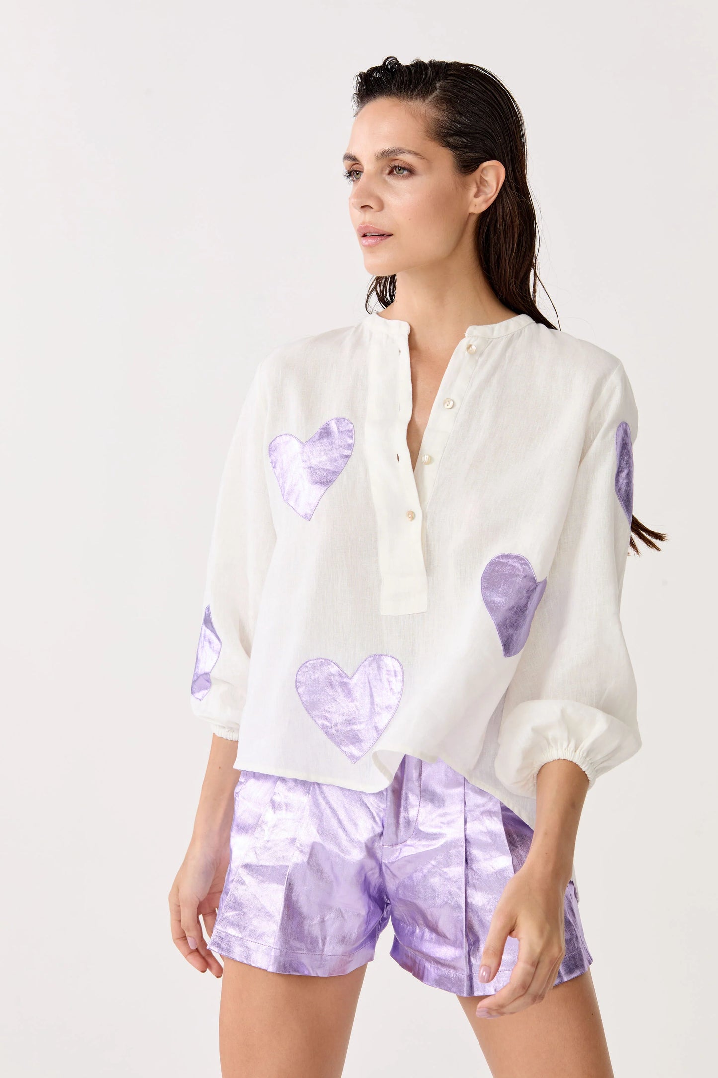 CUPID LINEN SHIRT - OFF-WHITE WITH METALLIC VIOLET HEARTS