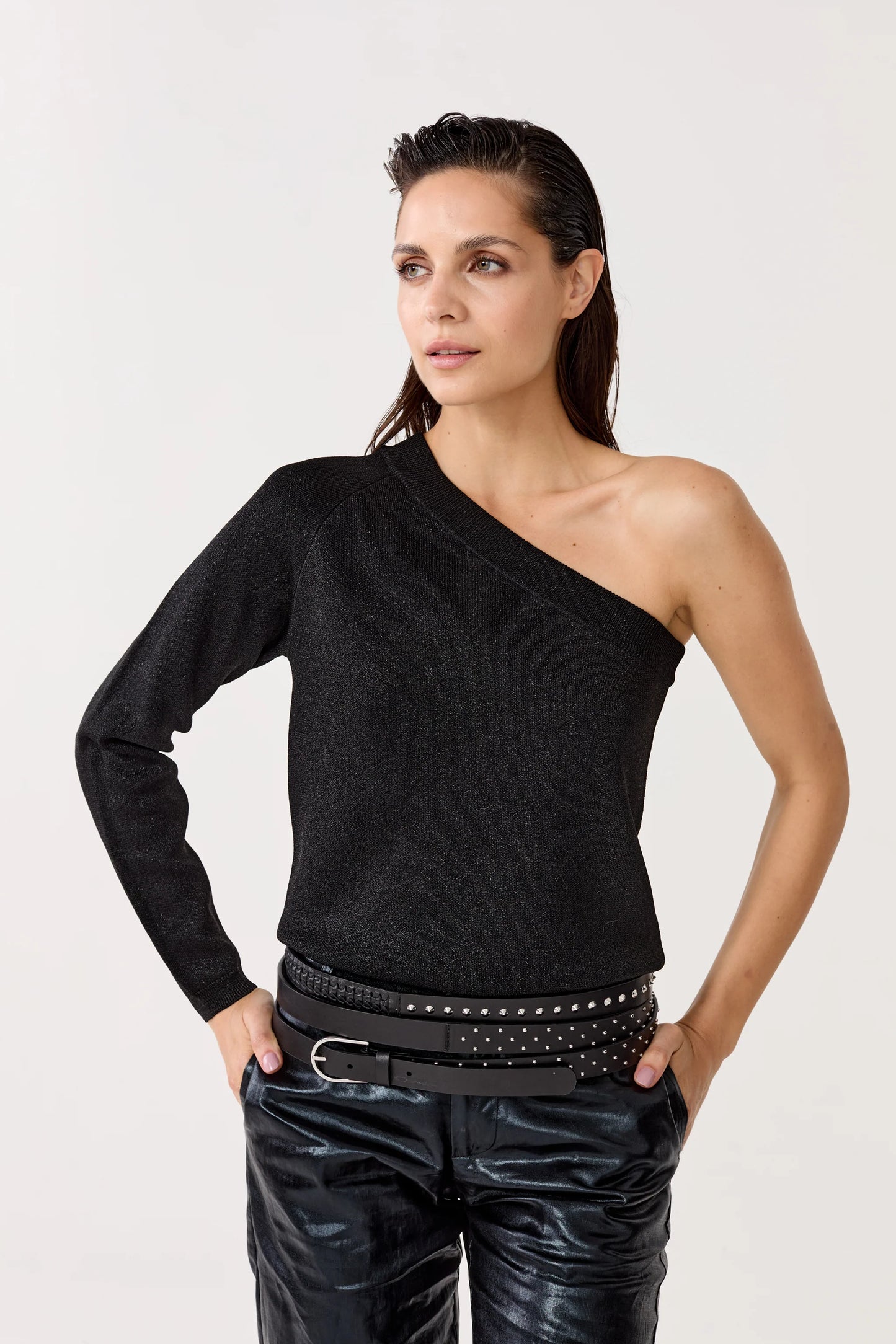 ONE SHOULDER GLITTER KNITTED TOP - BLACK