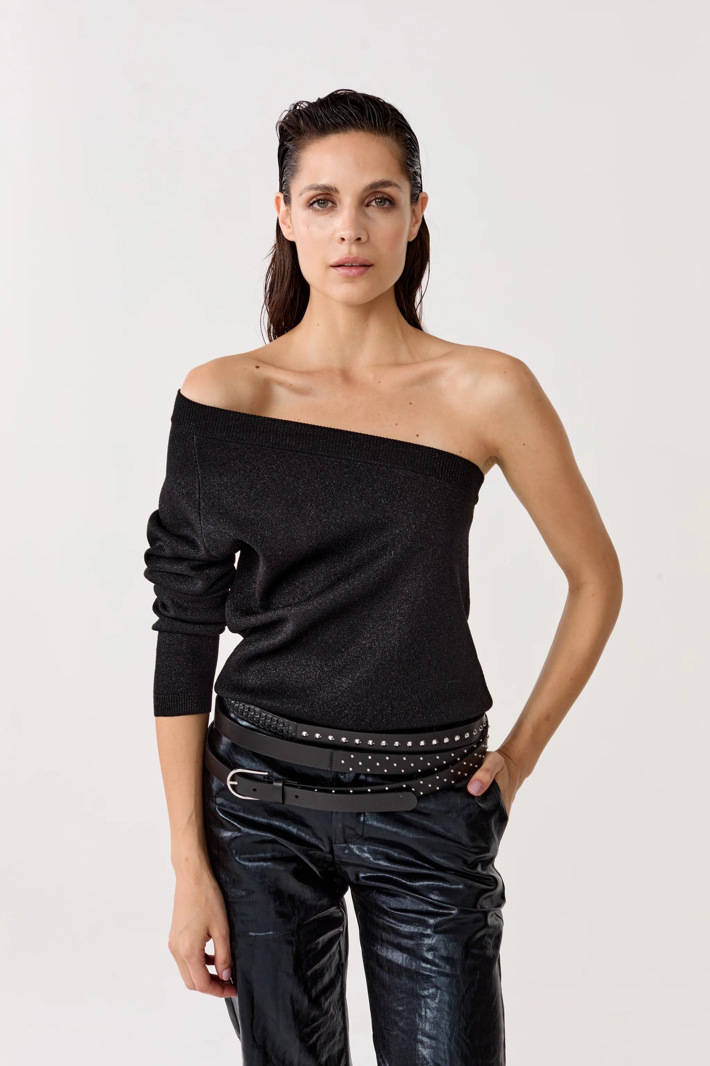 ONE SHOULDER GLITTER KNITTED TOP - BLACK