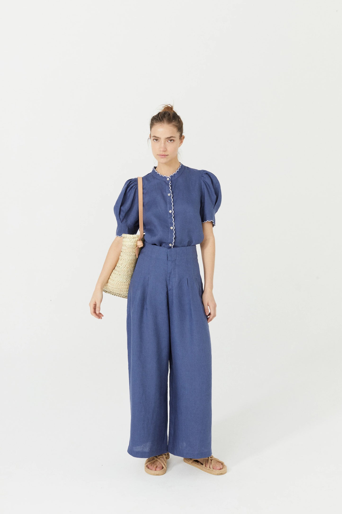 SCALLOP LINEN SHIRT - DEEP BLUE