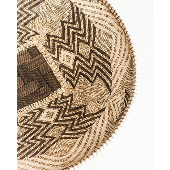 Plateau 28¨ Woven Basket